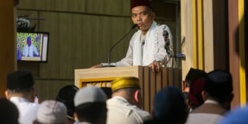 Ustaz Abdul Somad Ajak Umat Muslim Makmurkan Masjid Raya Bandung