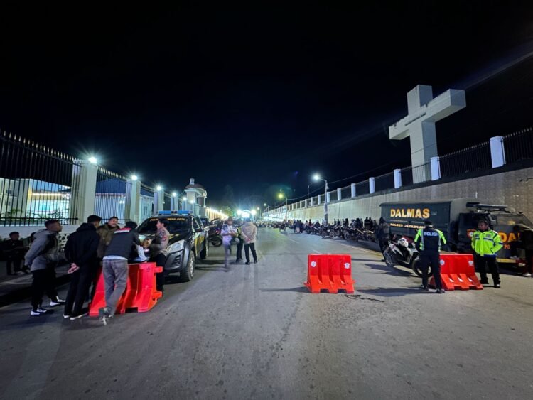 Polres Jayawijaya Amankan Ibadah KKR Peringatan 171 Tahun Pekabaran Injil di Tanah Papua