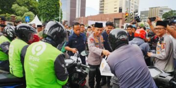 Bagikan Takjil dan Buka Puasa Bersama Bareng Insan Pers, Kapolri: Suara Media Suara Publik