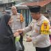 Hangatnya Ramadan, Polres Yahukimo dan Bhayangkari Berbagi Takjil untuk Masyarakat