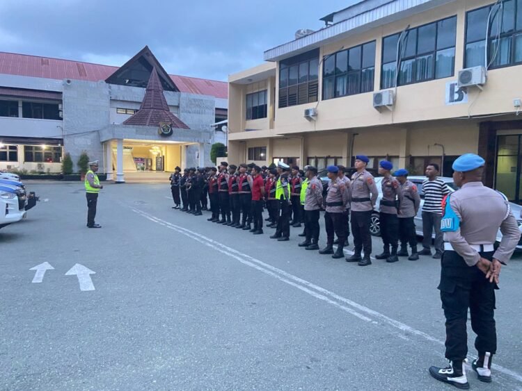 Perkuat Pengamanan Idul Fitri, Polda Papua Laksanakan Apel dan Patroli Operasi Ketupat Cartenz-2026