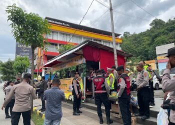H-3 Lebaran, Satgas Operasi Ketupat Cartenz Polda Papua Perketat Pengamanan di Pusat Keramaian dan Tempat Ibadah