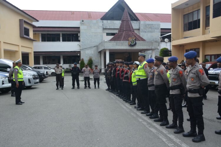 Apel Pagi Hari Ketujuh Operasi Ketupat Cartenz 2026, Personel Polda Papua Ditekankan Humanis dan Siap Siaga