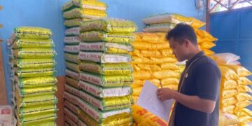 Polres Jayawijaya Pantau Harga Beras di Retail Modern dan Pasar Pootikelek