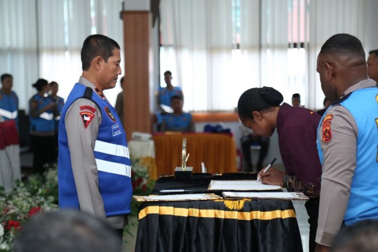 Wakapolda Papua Tegaskan Rekrutmen Polri Bersih dan Transparan dalam Penandatanganan Pakta Integritas T.A. 2026