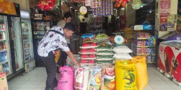 Polres Jayapura Lakukan Pengecekan Harga Beras di Retail Modern dan Pasar Tradisional Sentani