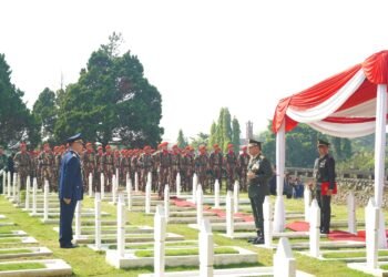 Tangis Haru Iringi Pemakaman Mayor Zulmi, Prajurit Berprestasi TNI