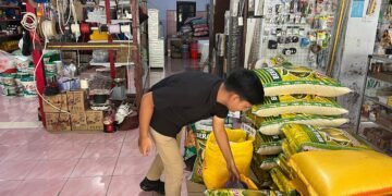 Polres Supiori Pantau Harga Bahan Pokok di Retail Modern Soalagogo