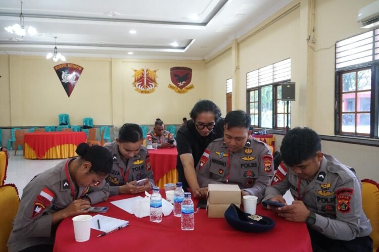 Perkuat Kemampuan Komunikasi Publik, Satbrimob Polda Papua Buka Pelatihan Kehumasan Polri 2026