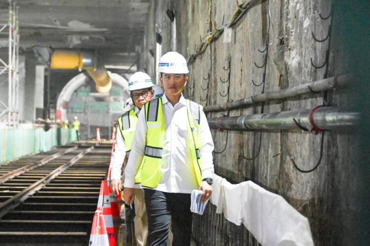 Wapres Tinjau Progres MRT Fase 2A, Tegaskan Transportasi Publik Modern Jadi Prioritas Nasional