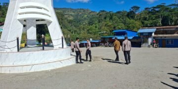 Polres Tolikara Perkuat Patroli Humanis, Pastikan Aktivitas Warga Karubaga Tetap Aman dan Lancar 