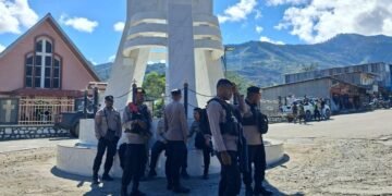 Polres Tolikara Perkuat Patroli Humanis, Pastikan Aktivitas Warga Karubaga Tetap Aman dan Lancar 