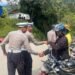 Mengawal Aktivitas Warga, Polres Tolikara Gelar Patroli Humanis di Karubaga 