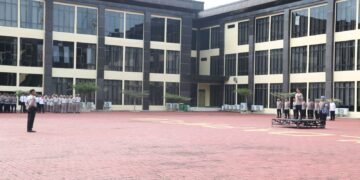 Wakapolda Papua Pimpin Apel Pagi, Tekankan Disiplin dan Kesiapsiagaan Personel dalam Pelaksanaan Tugas 