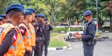 Satbrimob Polda Papua Laksanakan Pembersihan dan Pemulihan Stadion Lukas Enembe 