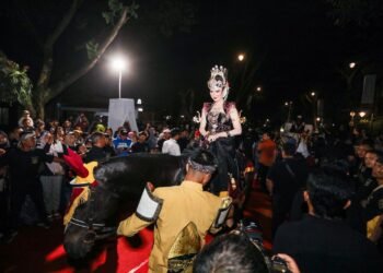 Kirab Milangkala Tatar Sunda, Nuansa Budaya Semarakkan Bandung