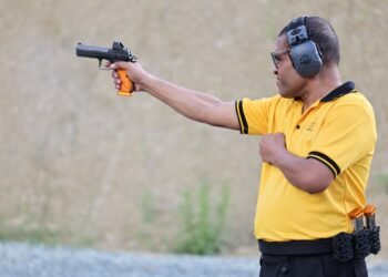 Kapolda Papua Buka Pelatihan Sertifikasi Tembak Reaksi IPSC Dingo Cartenz Shooting Club