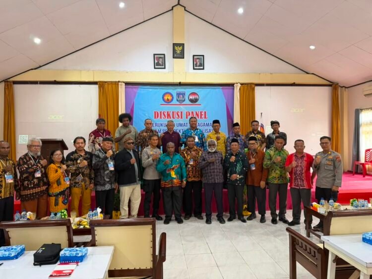 Perkuat Toleransi di Era Globalisasi, Kasat Binmas Polres Merauke Hadiri Diskusi Kerukunan Umat Beragama