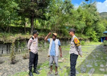 Sat Binmas Polres Tolikara Intensifkan Sambang dan Edukasi Kamtibmas Jelang Hari Raya Idul Adha 1447 Hijriah
