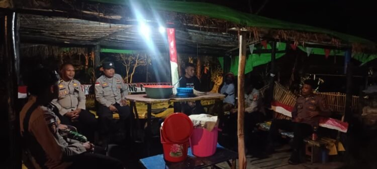 Pererat Sinergitas, Kapolsek Kelila Hadiri Silaturahmi Bersama Pos Satgas 521
