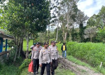 Kapolsek Kelila Hadir di Rumah Duka, Wujud Kepedulian dan Empati untuk Warga 