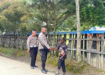 Hadir di Tengah Warga, Polres Tolikara Intensifkan Patroli Humanis Jaga Kamtibmas