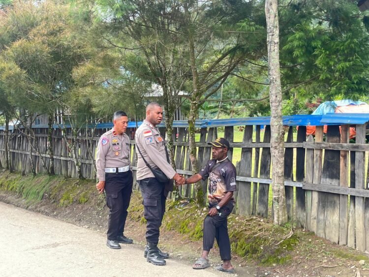 Hadir di Tengah Warga, Polres Tolikara Intensifkan Patroli Humanis Jaga Kamtibmas