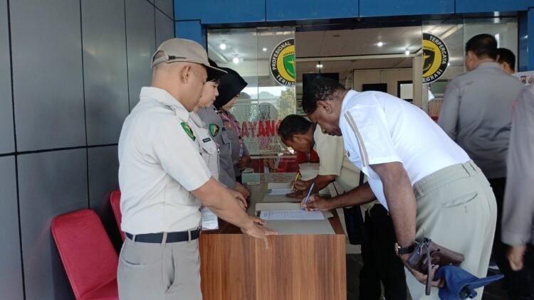 Sambut HUT Bhayangkara ke-80, Rumkit Bhayangkara Jayapura Gelar Medical Check Up bagi Purnawirawan dan Warakawuri Polri 