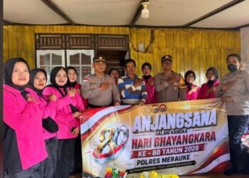 Sambut Hari Bhayangkara ke-80, Polsek Tanah Miring Berbagi Kasih kepada Warga dan Purnawirawan Polri