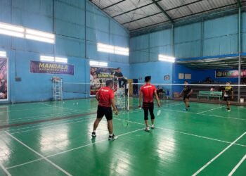 ‎Sportivitas dan Semangat Juang Mewarnai Hari Keenam Turnamen Badminton Piala Kapolda Cup