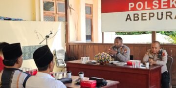 Perkuat Sinergi dengan Tokoh Adat dan Masyarakat, Kapolsek Abepura Ajak Warga Bersama Jaga Kamtibmas