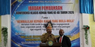 Gubernur John Tabo Ajak Masyarakat Prioritaskan Pendidikan Anak Papua Pegunungan