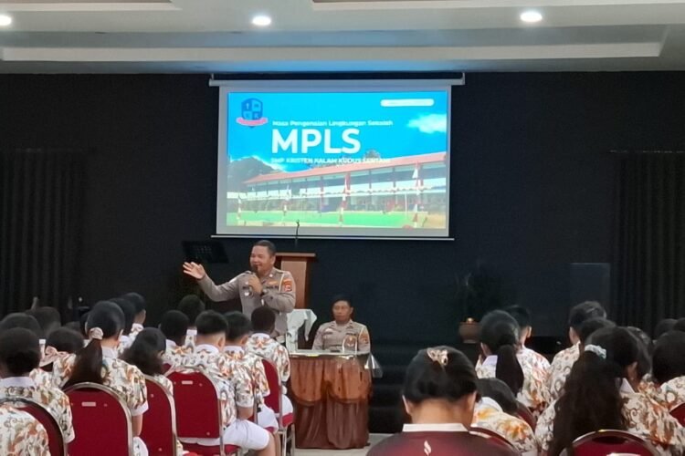 Police Goes To School, Sat Lantas Polres Jayapura Tanamkan Budaya Tertib Berlalu Lintas Sejak Dini