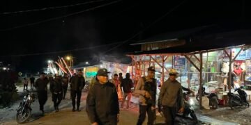 Patroli Malam Regu Siaga II Polres Tolikara Tingkatkan Rasa Aman dan Perkuat Harkamtibmas