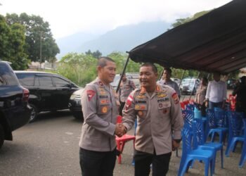 Ungkapan Duka Keluarga Besar Polda Papua, Wakapolda Melayat ke Rumah Duka Brigpol Fredy Lukas Awe