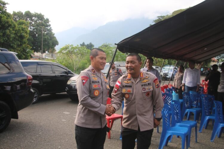 Ungkapan Duka Keluarga Besar Polda Papua, Wakapolda Melayat ke Rumah Duka Brigpol Fredy Lukas Awe