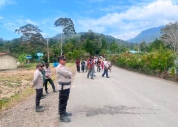 Pastikan Ibadah Berjalan Aman, Polsek Kelila Amankan Perayaan HUT Pembaptisan Gereja GIDI