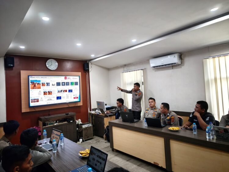 Bid TIK Polda Papua Gelar Pelatihan ToT Artificial Intelligence untuk Tingkatkan Kompetensi Digital Personel