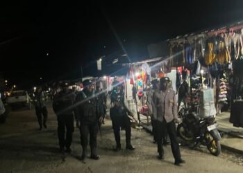 Hadir di Tengah Masyarakat, Regu Siaga III Polres Tolikara Pastikan Karubaga Tetap Aman