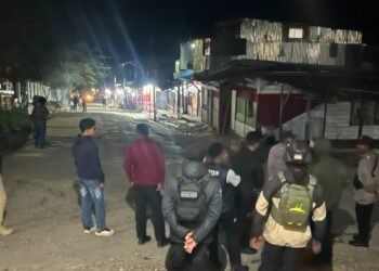 Patroli Malam Polres Tolikara, Polisi Pastikan Warga Beraktivitas dengan Aman