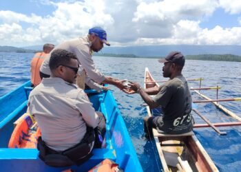 Jaga Laut Tetap Lestari, Polres Supiori Intensifkan Patroli dan Edukasi Nelayan