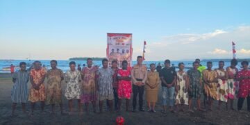 Gebyar Merdeka di Pantai Kalibagre, Polres Sarmi Bangun Semangat Persatuan Bersama Warga Pesisir