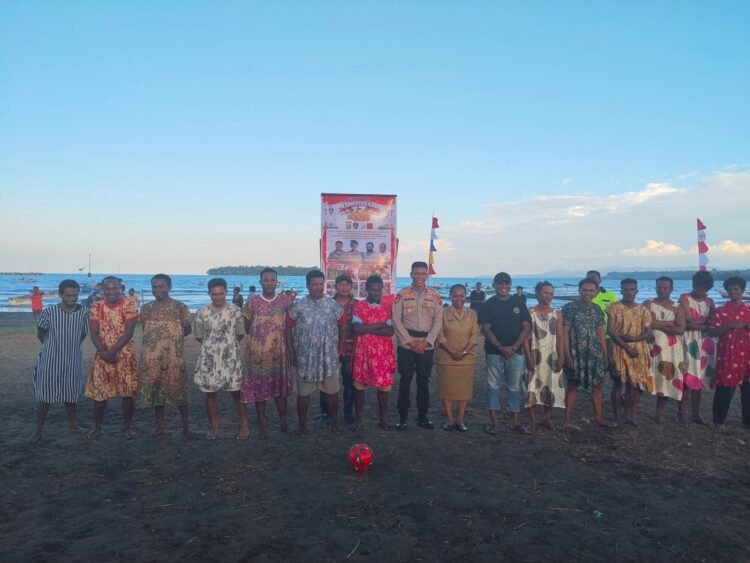 Gebyar Merdeka di Pantai Kalibagre, Polres Sarmi Bangun Semangat Persatuan Bersama Warga Pesisir