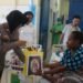 HUT Polwan ke-78, Polwan Polres Mappi Berbagi Kasih dengan Ibu Pasca Persalinan