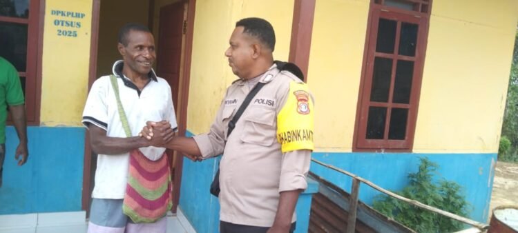 Sambangi Warga Kampung Ikcan, Bhabinkamtibmas Ajak Bersama Cegah Karhutla