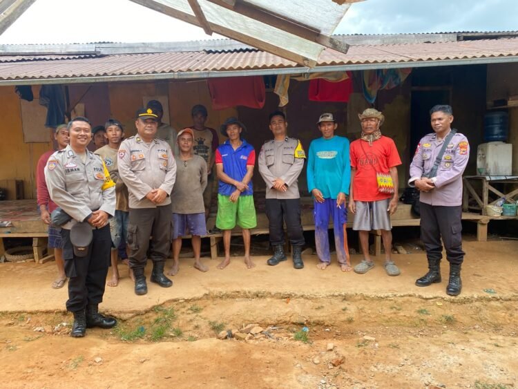 Cegah Kebakaran, Sat Binmas Polres Boven Digoel Sambangi Warga dan Sampaikan Imbauan
